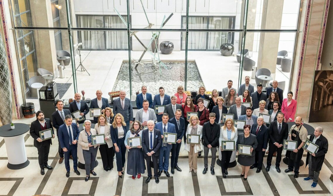 027031fc-4de9-470a-805a-cc3ff7beb6e4