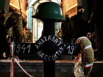 Dicsőség a Don-kanyar hőseinek!